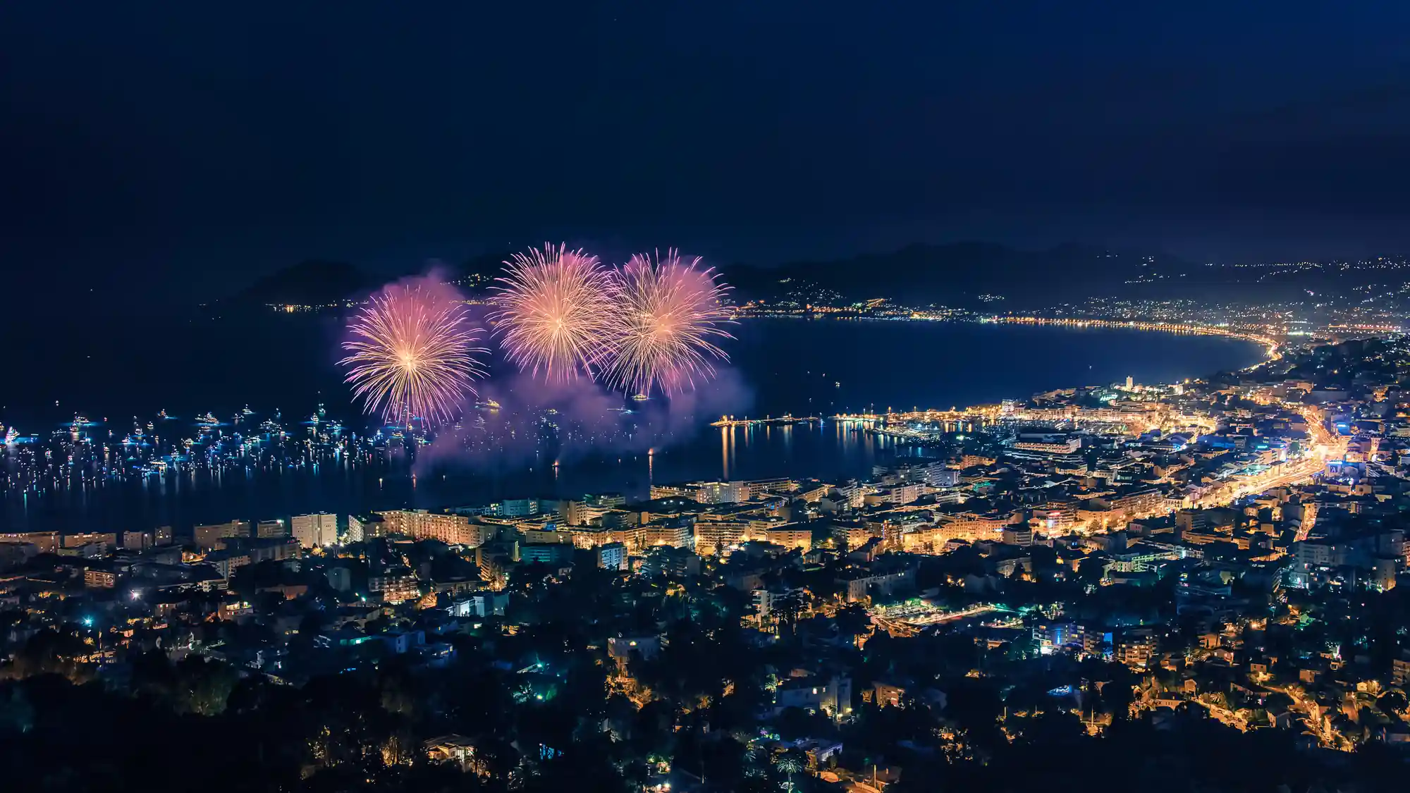 best-fireworks-display-fireworks-crazy-cannes