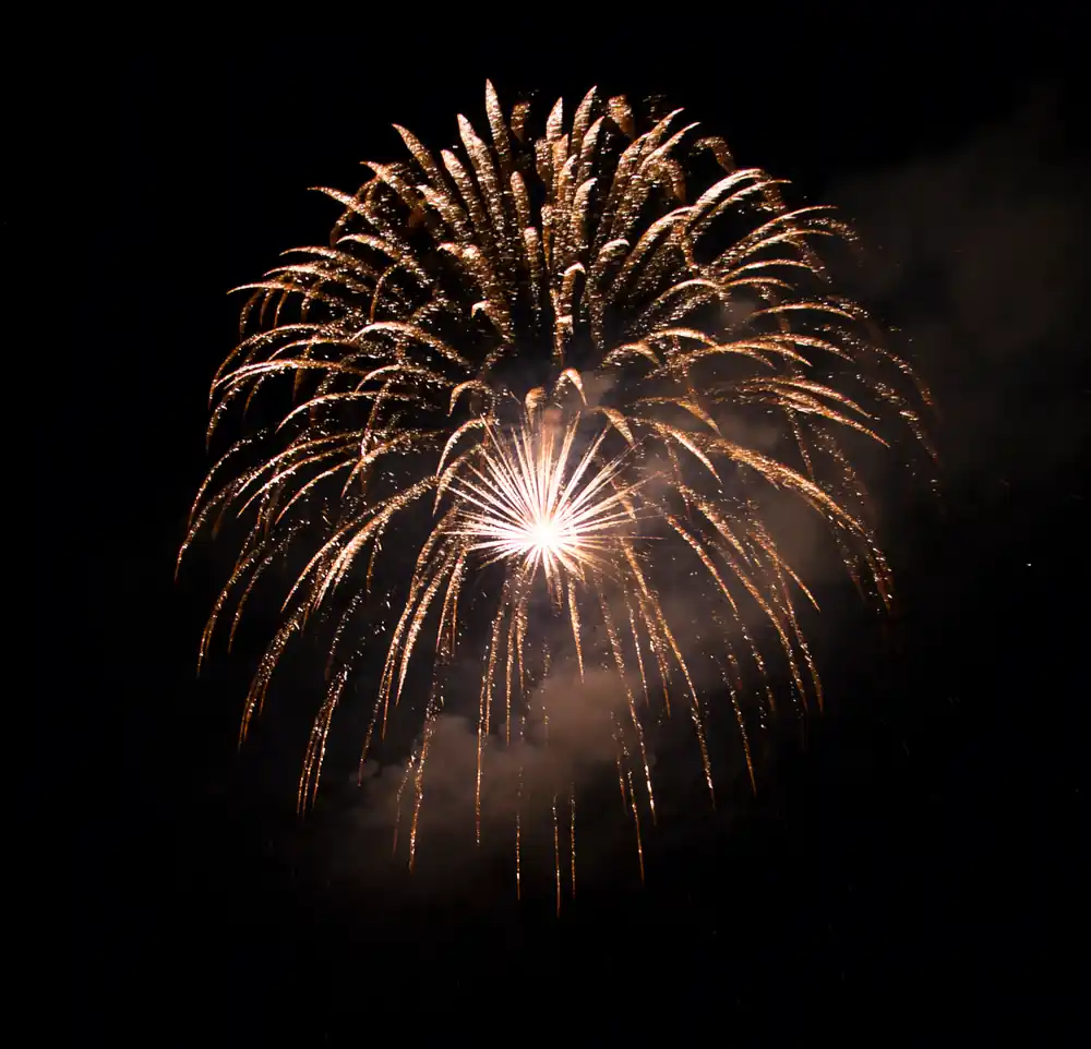 best-fireworks-2024-brother-pyrotechnics-firework-crazy-low-noise